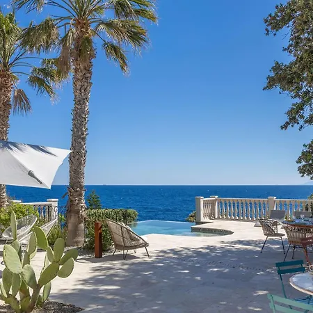 Vill'a Fiurentina Piscine A Debordement Vue Erbalunga (Corsica)
