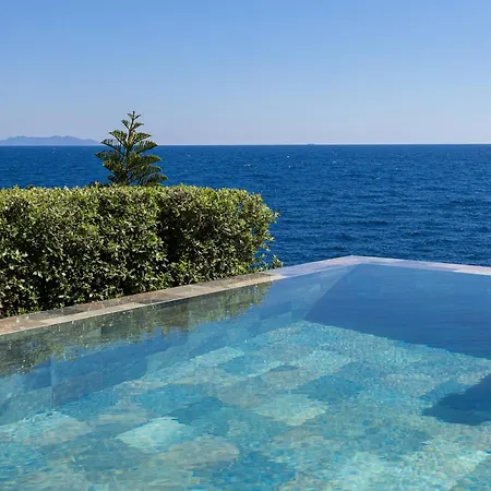 Vill'a Fiurentina Piscine A Debordement Vue * Erbalunga (Corsica)