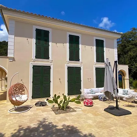 Vila Vill'a Fiurentina Piscine A Debordement Vue Erbalunga (Corsica)