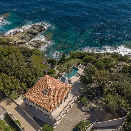 Vila Vill'a Fiurentina Piscine A Debordement Vue